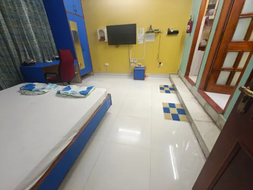 Fully Furnished Ish, Atithya Homestay with Various Amenities in Lucknow, India