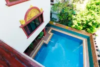 SK House 2 - Pools