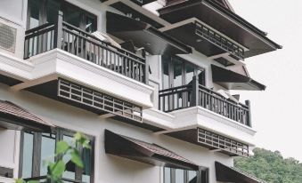 Phi Phi Andaman Legacy Resort