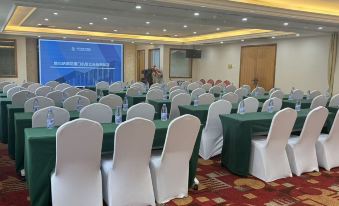 Vienna Hotel (Xiamen Airport, Jiangtou Metro Station)