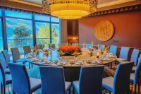 Nyingchi Zangnan Taogu Hotel