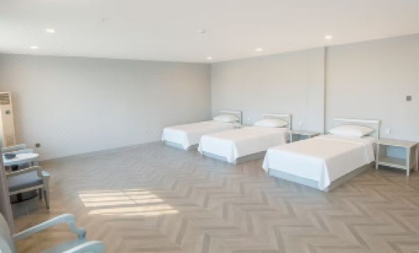 Wanxiang Liya Hotel (Cultural Square)