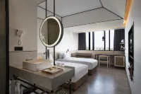 Gaia Cosmo Hotel