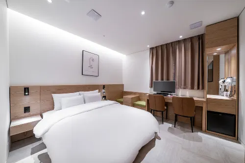 Ansan Luem Hotel - Motels