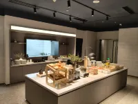 Ibis Styles Shanghai Pudong Airport Hotel فنادق في شنغهاي