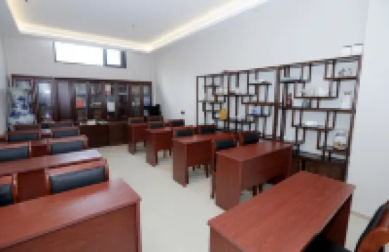 Magpie · Happiness Hotel