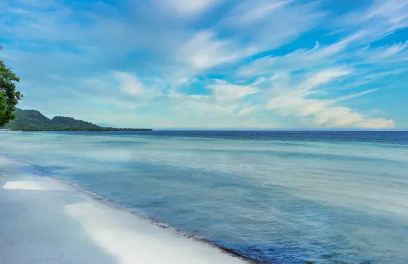 保和島安達長灘酒店