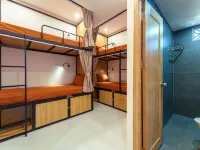 Hoi An Baby Shark Hostel Hotels near Son Phong
