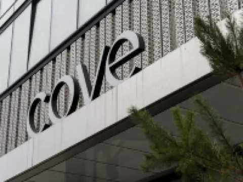 Cove - Landmark Pinnacle Hotels near Canary Wharf