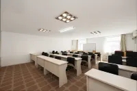 Xin Hao Hotel (Siping Central Hospital Qidao Street)