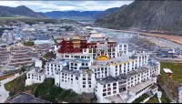 Suoxian Tagade Hotel - vue sur la montagne