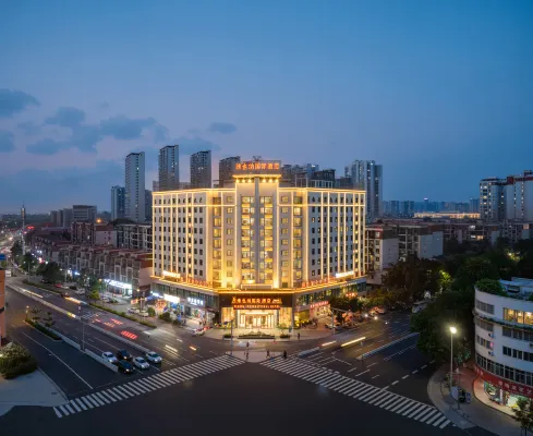 Vienna International Hotel (Guigang Guest World Plaza Gangnan Center)