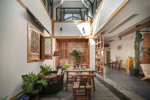 Yinxi Teahouse · Courtyard Private Hot Spring Homestay (Dujiangyan Scenic Area Nanqiao Store) - 인 (Inns)