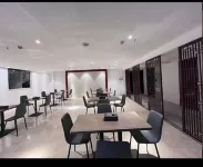 Xinning Jincheng Hotel (Langshan Avenue West Bus Station)