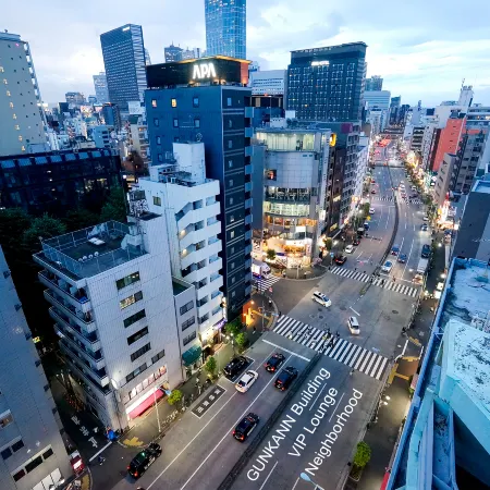 4 min train to Shinjuku | 8 min walk to station |Up to 6 guests|Newly renovated|loft