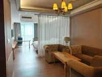 Dongming Qixin Hotel