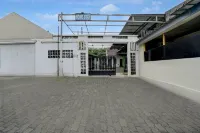 Hotel O near Plaza Pondok Gede formerly Angel Homestay