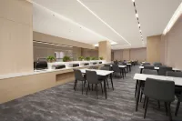 Yunchuang Yaju Hotel (Suzhou Olympic Sports Center Municipal Hospital North District)