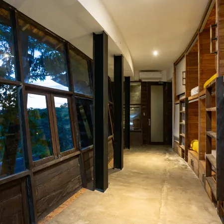 Bong Lux Hostel Lembongan
