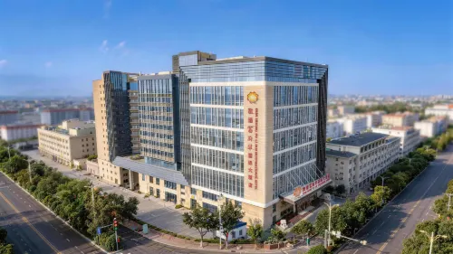 Dun Huang Fu Li Hua International Hotel - อ่างจากุชชี่