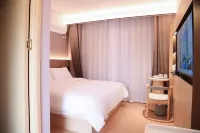 Hongdu Business Hotel (Daqing East Railway Station)