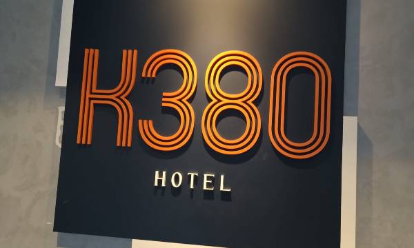 K380