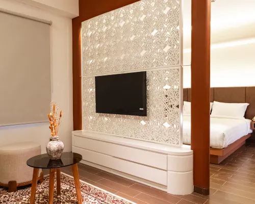 Omar Hotel Hotels near Benteng Stadium