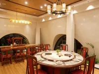 Jinchen · High Altitude Garden Hotel (Anshun West High-speed Railway Station Branch) - New