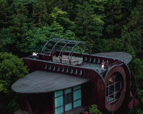 Ziyoujia · Tree house World Hotels in Xiuning