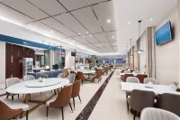 Xingang Holiday Hotel(Xinzheng International Airport Shop) - Pet Friendly
