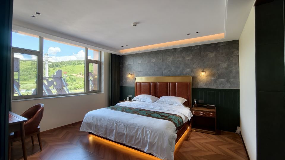 Yunlu Songjian Hotel