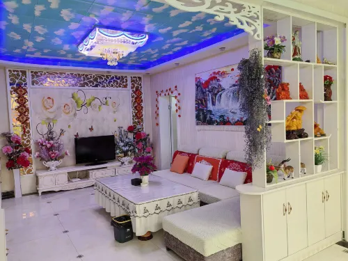 Ulan next door inn - 2-Star