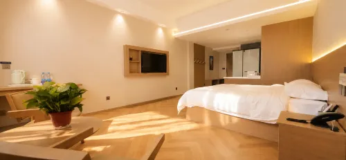 Super 8 Select Hotel - موقف سيارات