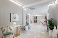 Pacific7 Hotel - Kitchens