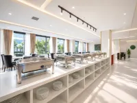 Fuyue Longhua International Hotel - balcony