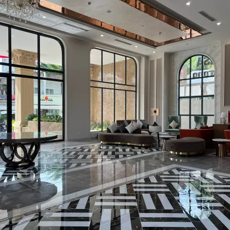 Lavia Hotel