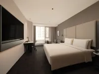 Atour Hotel - parking