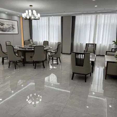 Huayi Selected Hotel (Rizhao High tech Zone Talent Store)
