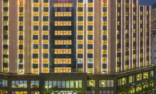 Yangjiang Jiangcheng Junyi Square Atour X Hotel