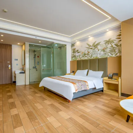 New World Holiday Hotel (Lingshui City)