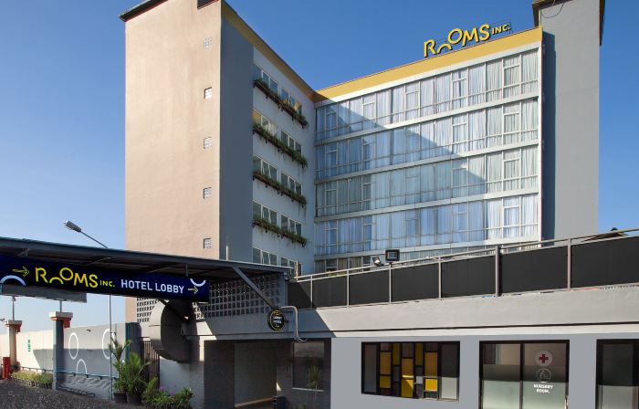 ROOMS INC d'botanica Bandung