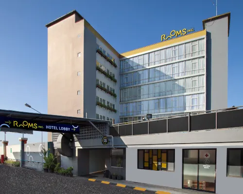 ROOMS INC d'botanica Bandung Hotels in Cicendo