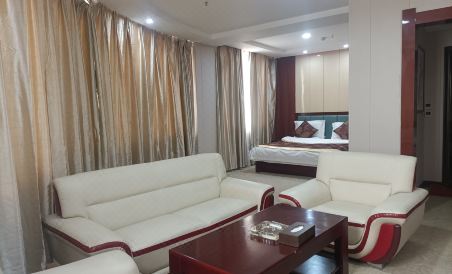 Jingyugong Hotel - Housity