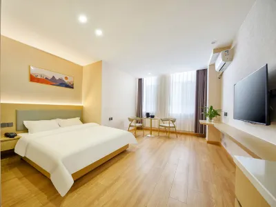 Taihua Shangpin hotel (Qingdao Wuyue Plaza Fisherman's Wharf) Отели рядом с достопримечательностью «Порт Ямми»