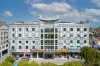 Magnotel Hotel (Zhenjiang Dagang Port Basin Wharf Tonggang Road) Hotels near Zhenjiang Dalu General Airport