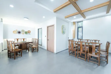 Yunhe Tianyuanmuge B&B Отели рядом с достопримечательностью «Fenghuangshan Forest Park»