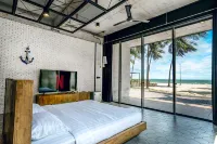 The Bloc @ Sea Hotels in Thap Sakae