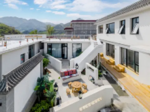 Not late Great Wall Landscape Private Soup Homestay Hotels near Juyongguan Great Wall