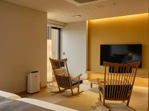 Popular Luxury Hotels in Usu District