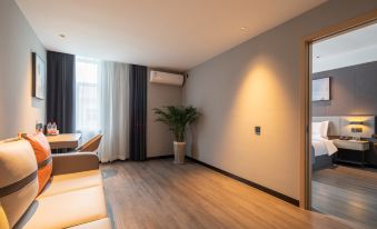 Junyi Hotel (Yuanwu'an Zhongxing Road)